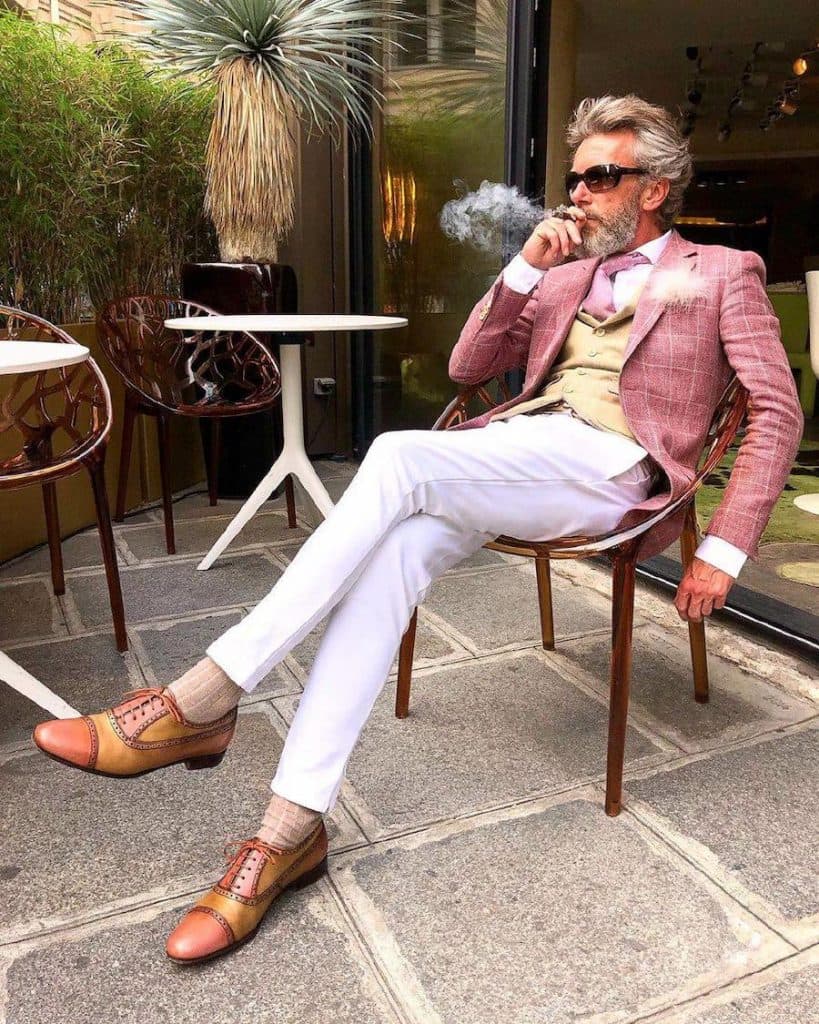 hombre de rosa apagado | 12 OOTD más simples pero divertidos que hayas visto por Pierrick Mathon | su belleza