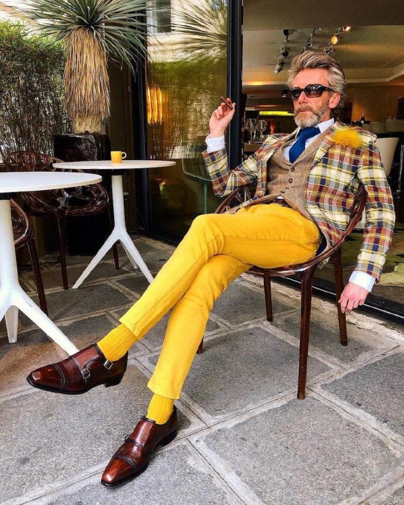 hombres de amarillo | 12 OOTD más simples pero divertidos que hayas visto Por Pierrick Mathon | su belleza