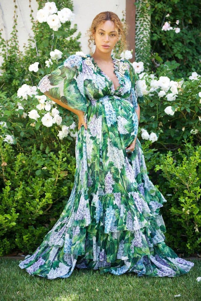 Beyoncé | 10 celebridades que lucieron impecables durante el embarazo | su belleza