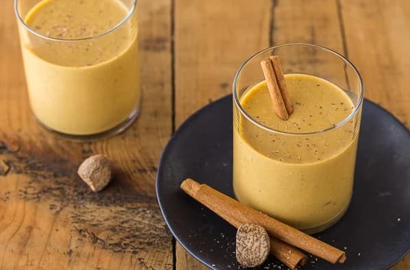 Batido de pastel de calabaza | 12 recetas saludables de calabaza perfectas para el otoño | su belleza