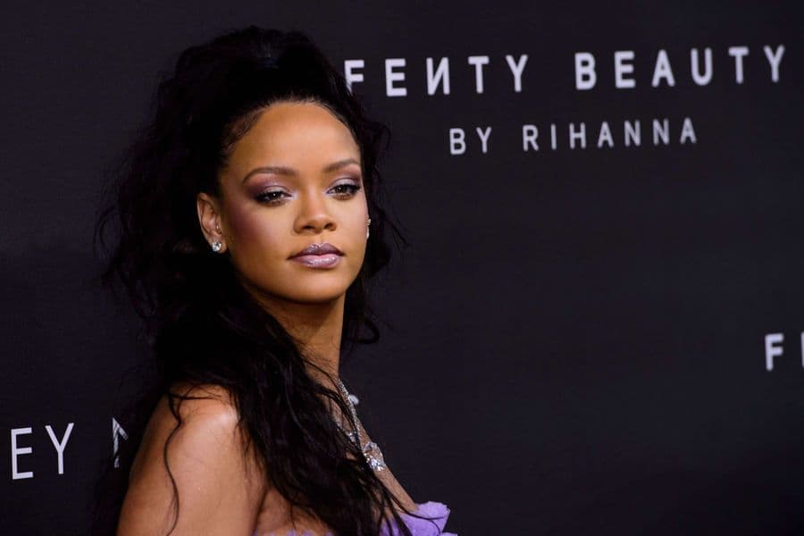 Rihanna representa a Fenty, la marca de alta moda, bajo LVMH.