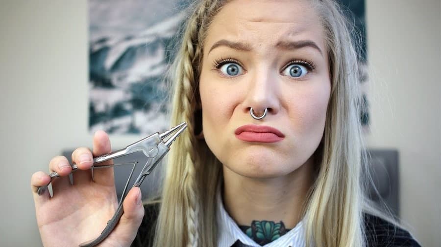 dolor Todo lo que necesitas saber antes de hacerte un piercing en el tabique Su Belleza