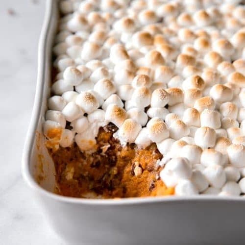 Cazuela De Camote Con Malvaviscos | 8 ideas de platos vegetarianos para la mesa de Acción de Gracias |: Su belleza