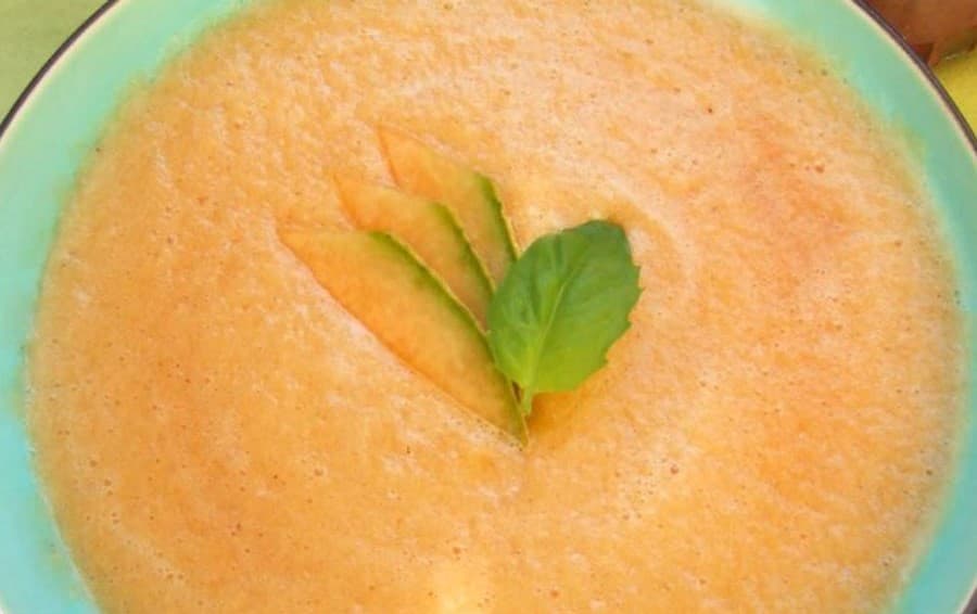 Sopa fría de melón | Los 7 mejores consejos para la dieta de verano (sopas de frutas, panqueques vegetales y bebidas desintoxicantes)