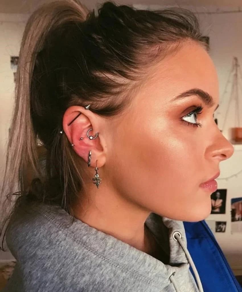 Curación y cuidados posteriores del piercing Daith | El piercing Daith. 8 hechos que te harán conseguir uno | su belleza