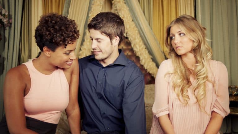 Reglas importantes para salir con el ex novio de tu novio