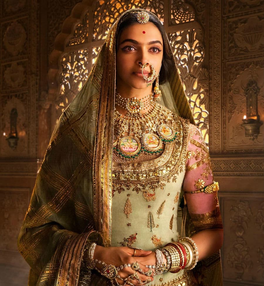 Deepika Padukone como Rani Padmini |: HerBeauty: