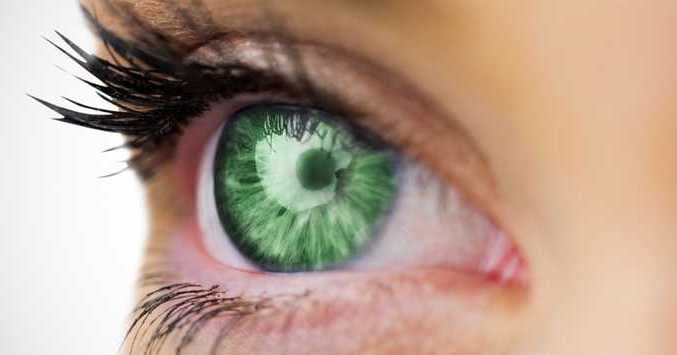 La realidad detrás de los ojos verdes.