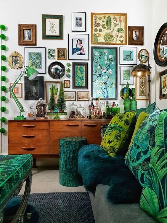 Cuelgue arreglos fotográficos creativos y obras de arte económicas | 15 consejos creativos y económicos para la renovación del hogar | su belleza