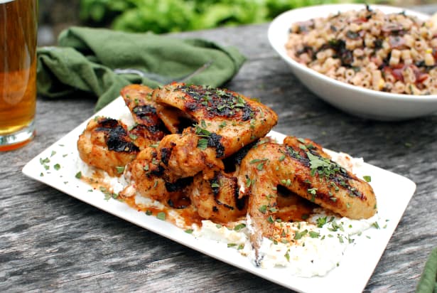 Alitas de miel y limón | 12 recetas de barbacoa que debes probar este verano | su belleza