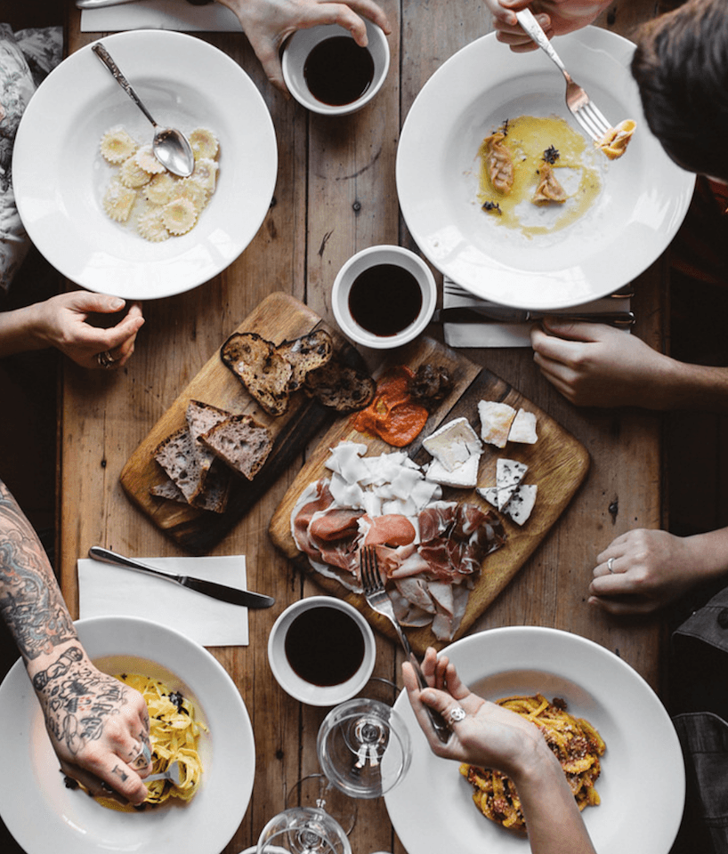 Reúne a tus amigos o familiares 8 consejos Hygge para el invierno más hermoso de todos los tiempos | su belleza