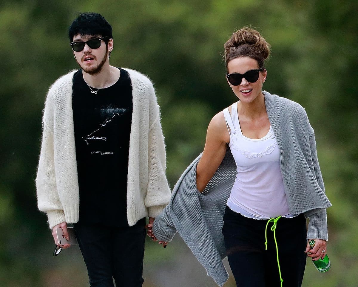 Kate Beckinsale se encuentra aislada junto a su pareja Goody Grace.
