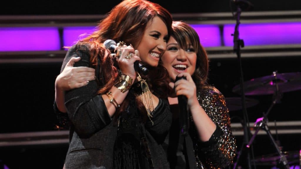 Kelly Clarkson y Demi Lovato | 14 datos sobre Demi Lovato que probablemente no sabías | su belleza