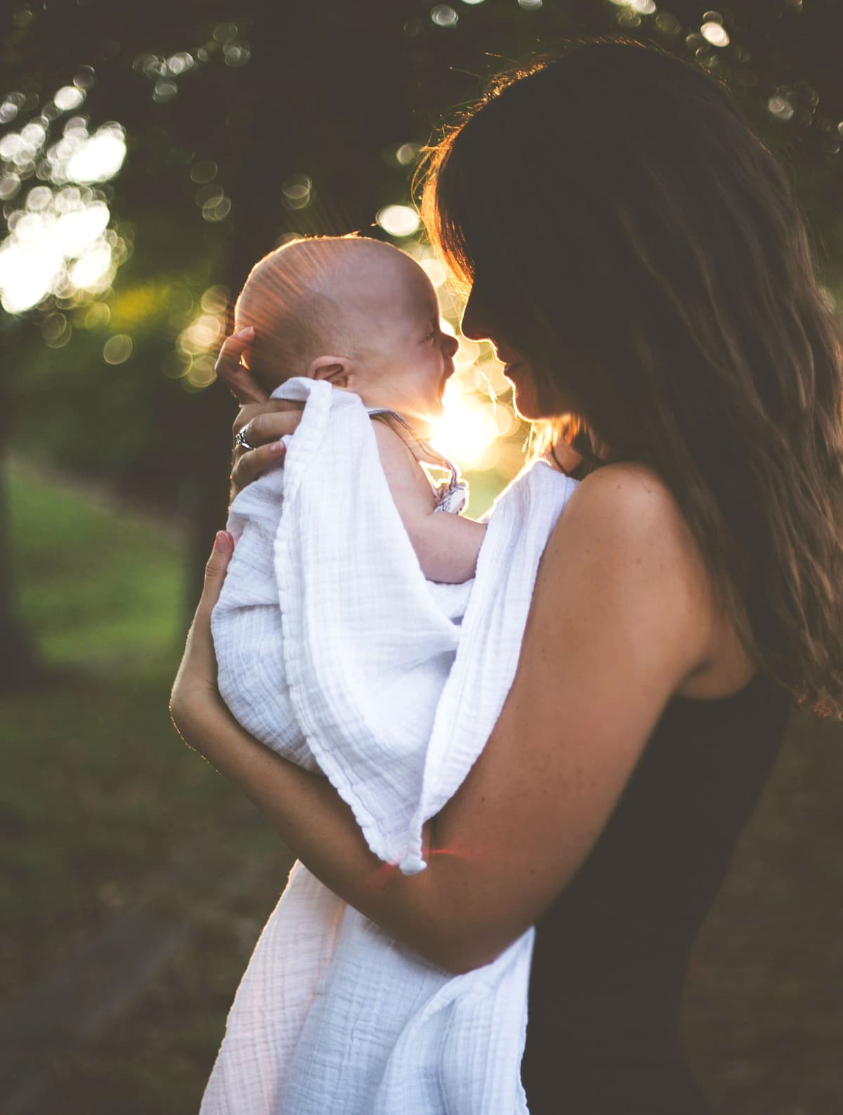 Miedo a lastimar al niño. |: Las 8 razones más comunes por las que las mujeres le temen a la maternidad Su Belleza