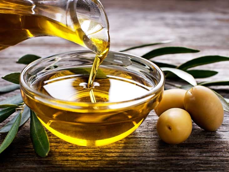 Aceite de oliva |: 12 alimentos que estás almacenando mal | su belleza