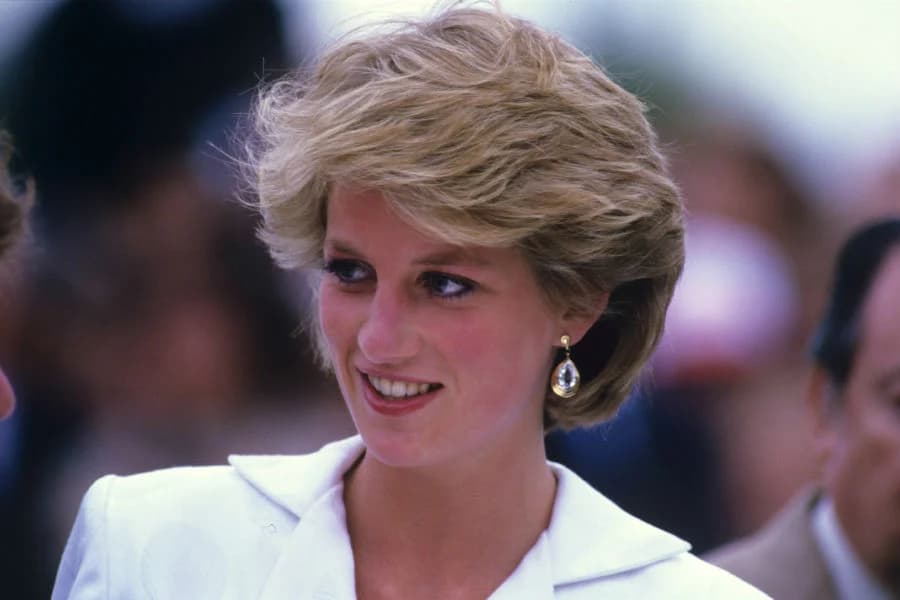 Lady Diana 10 mujeres más influyentes de la historia | su belleza