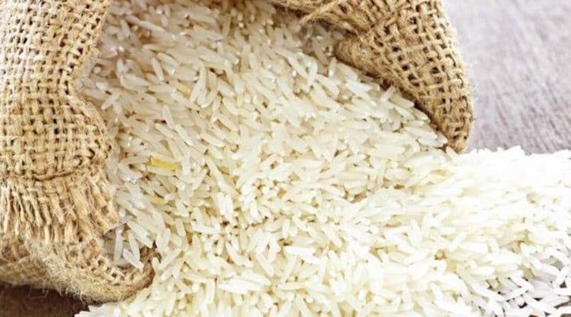 Arroz molido | 10 mejores exfoliantes naturales para la piel | su belleza