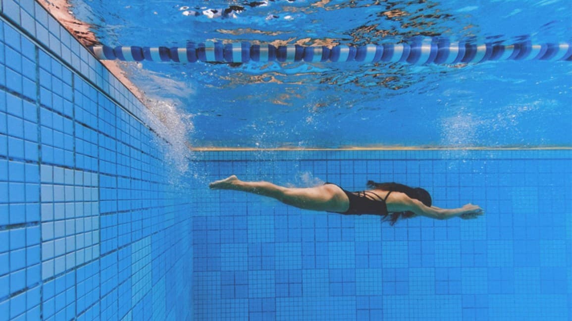 Natación | 12 entrenamientos HIIT para rodillas dañadas | su belleza