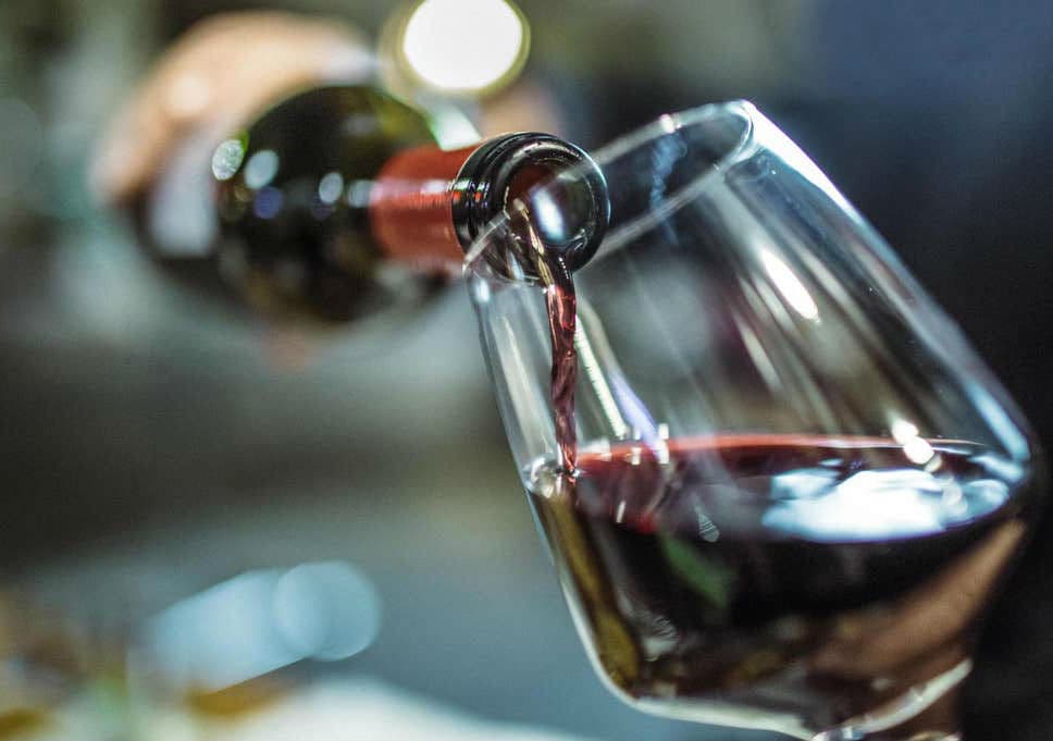 de vino 10 cosas que debes tener siempre en tu nevera | su belleza