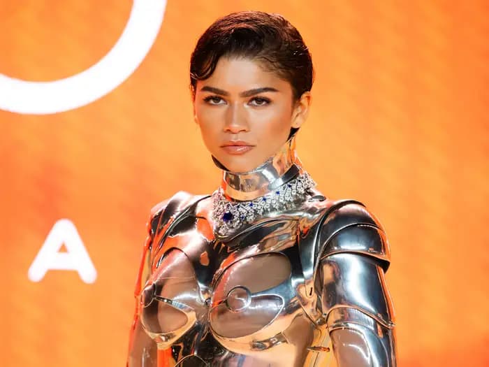 11 atuendos de celebridades en la alfombra roja que les complicaron la respiración.