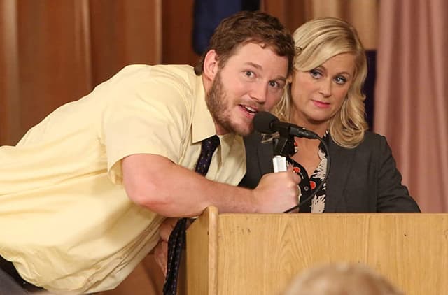 10 personajes de sitcoms que se volvieron tontos con el tiempo.