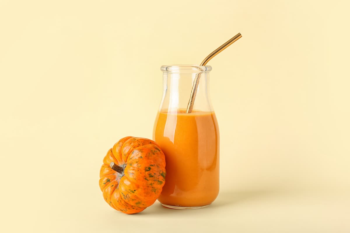 Ingredientes inusuales pero beneficiosos que deberías añadir a tu batido.