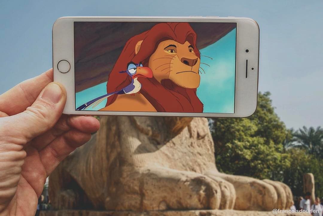 Dude lleva dibujos animados y películas a la vida real usando su iPhone (27 fotos)