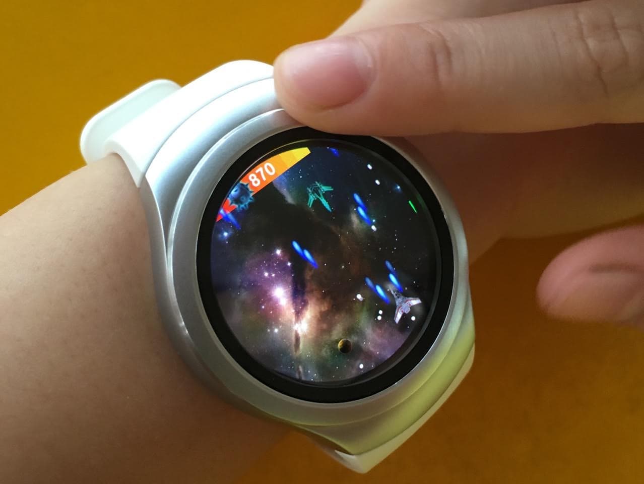 Si toma el reloj inteligente de Apple, Samsung Gear S2 o ...?