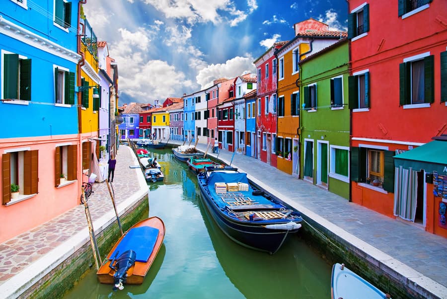 Small Cities-World-World-Fence -25