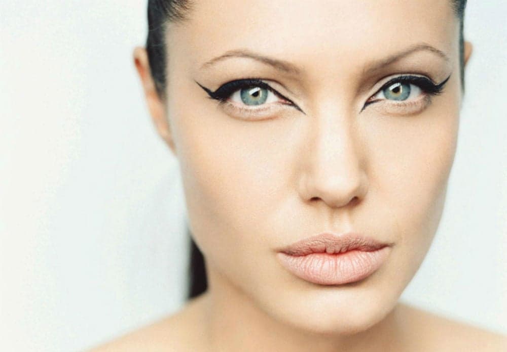 7 celebridades destacadas con atributos físicos reconocibles