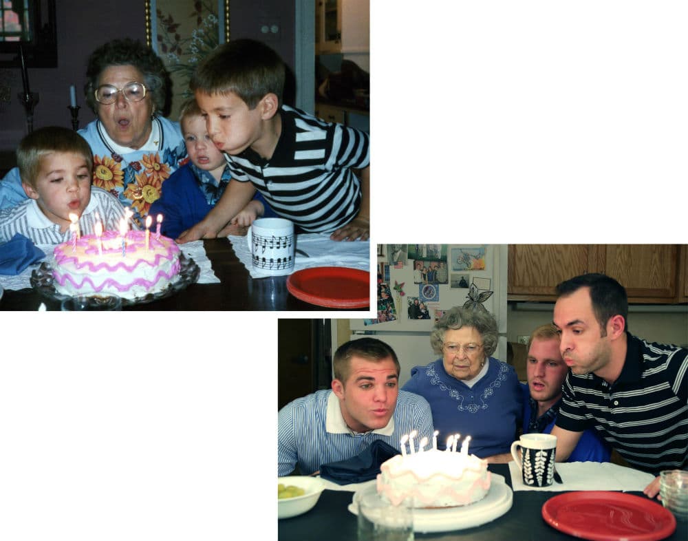 Tres hermanos deciden regalar a su madre sus fotos de la infancia pensando de nuevo en ellas