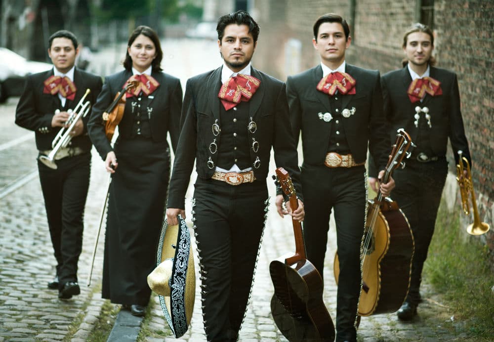 Top-8-Funny-Stereotypes-Mexicans -04