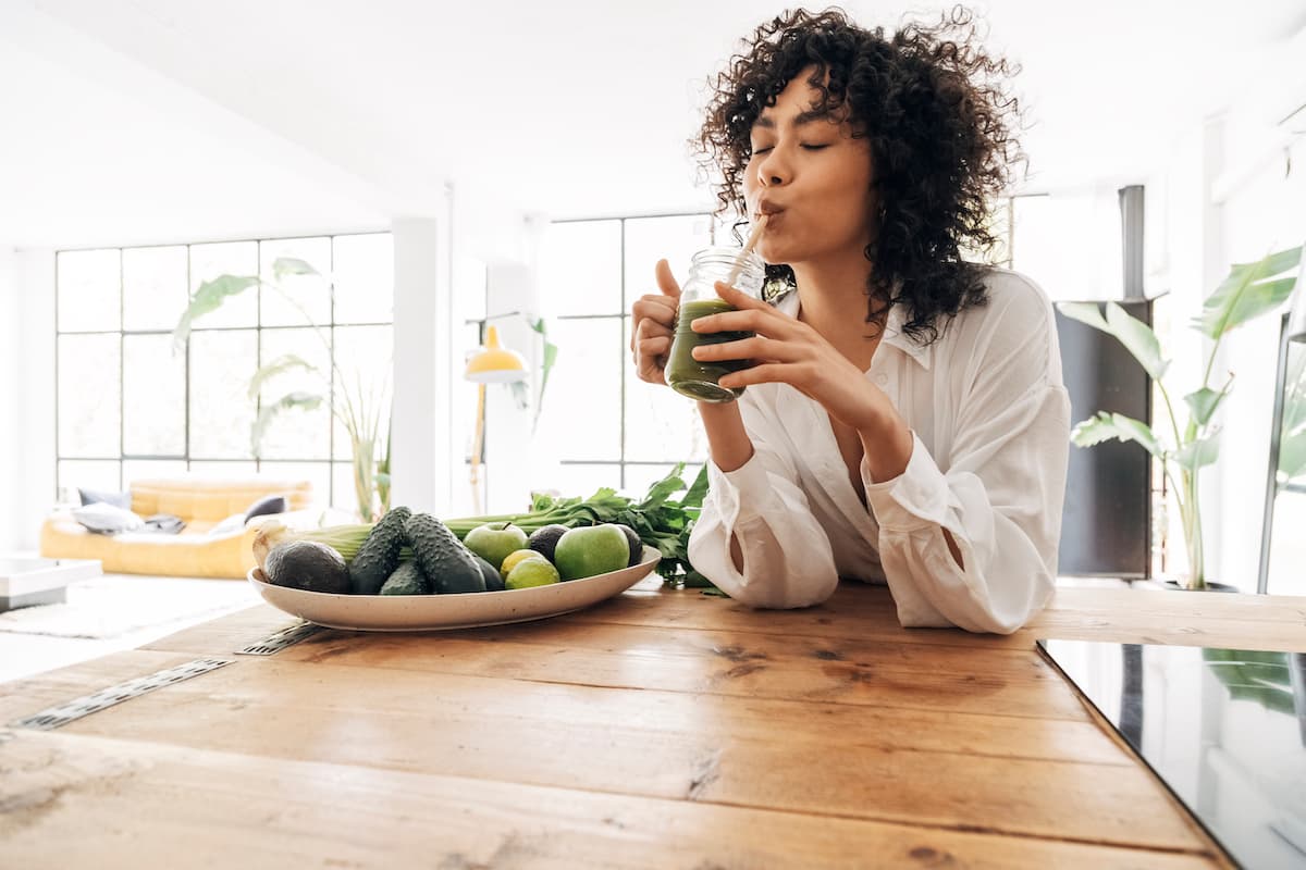 ¿Es recomendable limpiar el organismo con jugos?