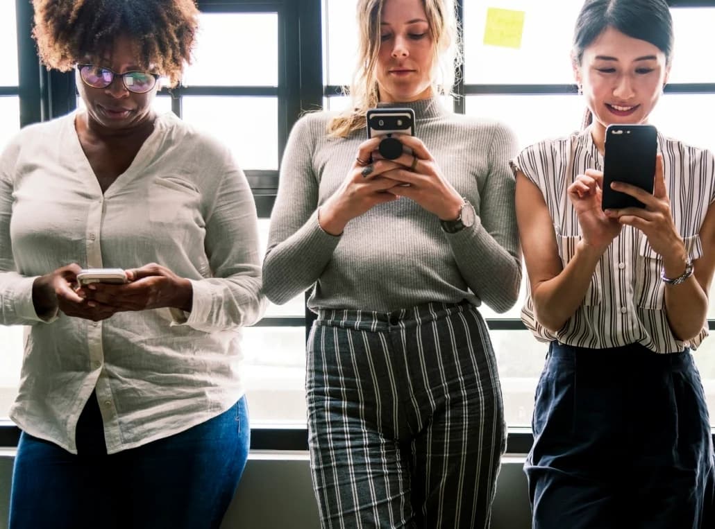 8 indicios de que eres dependiente de tu teléfono móvil
