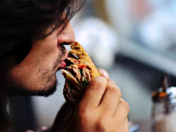 9 motivos por los que los hombres problemáticos son comparables a la comida rápida.