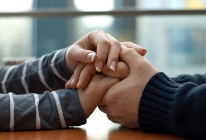 7 indicios de que tienes un apego excesivo hacia tu pareja