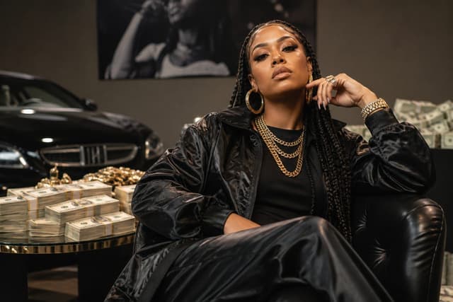 Las 11 raperas más ricas: fortuna y legado en el hip hop