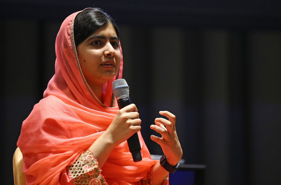 Malala Yousafzai | 10 Fuera de las mujeres más fuertes del mundo | Bayas cerebrales