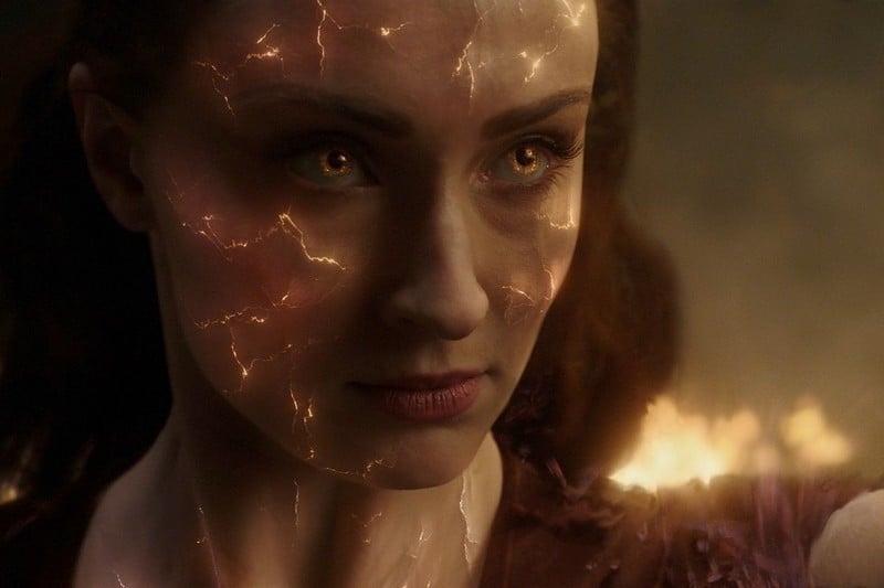 Fénix Oscura | 10 mejores películas de acción con personajes principales de mujeres fuertes | Bayas cerebrales