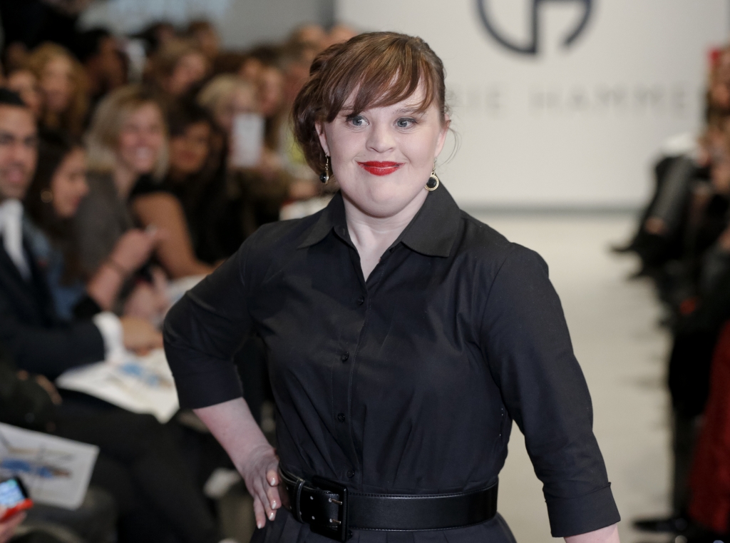 9 Modelo-Who Changed-Beauty-their-Kindness-03- Jamie-Brewer