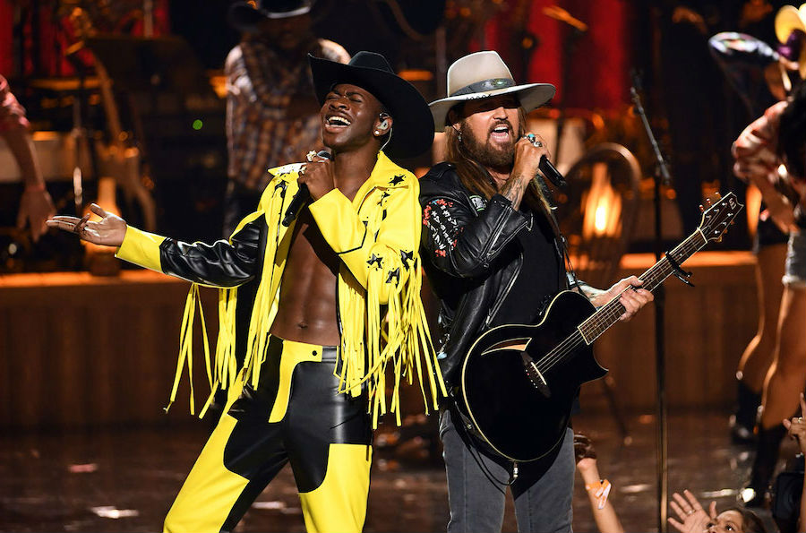 APUTOS DE APULES | Lil Nas X va a vencer un récord mundial | Cerebro