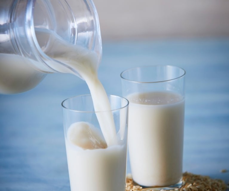 Leche | 6 alimentos generales modificados genéticamente | Bayas cerebrales