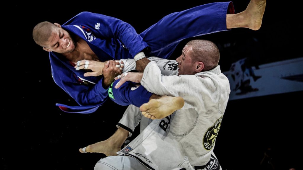 Jiu Jitsu brasileño | Disciplina anual de artes marciales | Bayas cerebrales