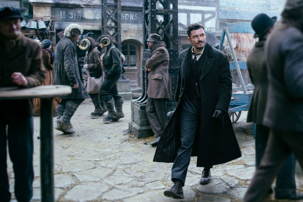 Orlando Bloom as Inspector Philo | 5 reasons to watch 'Carnival Row' | Brain Berries