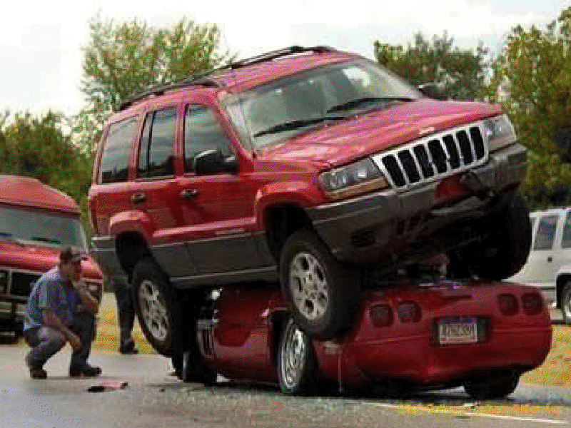 Freakiest_car_crashes_02