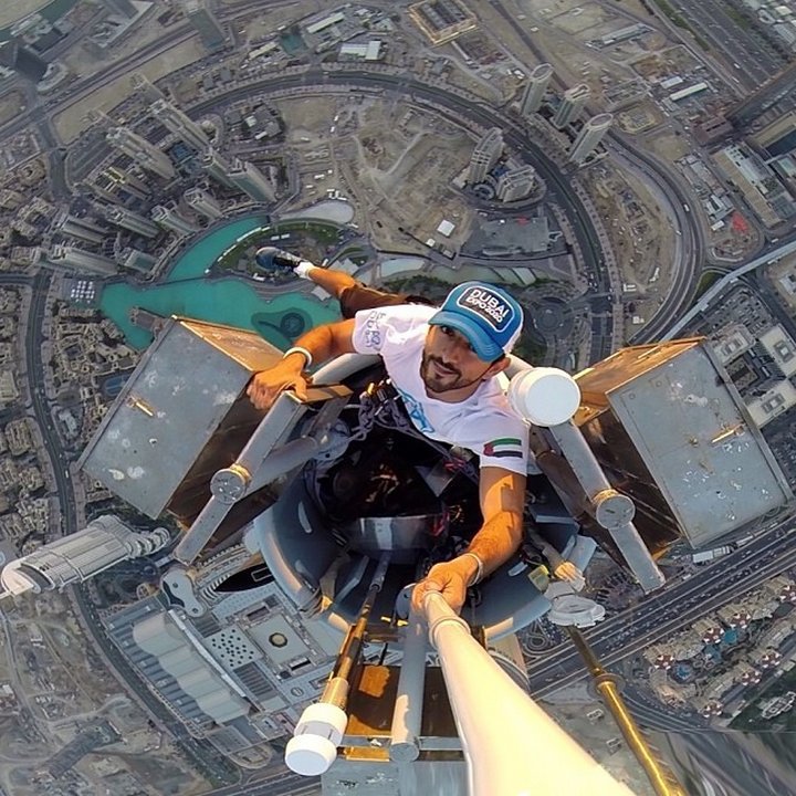 Reunión-Reallife-Aladdin-Crown-Prince-of-Dubai-Sheikh-Hamdan-4