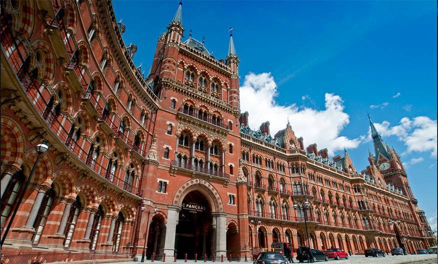     St. Anuncio Internacional, Londres | Las estaciones más importantes del tren más importante del mundo | Bayas cerebrales