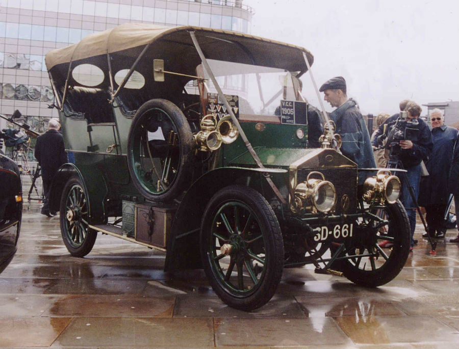 Top-10-Rarest-Cars-on-on-07
