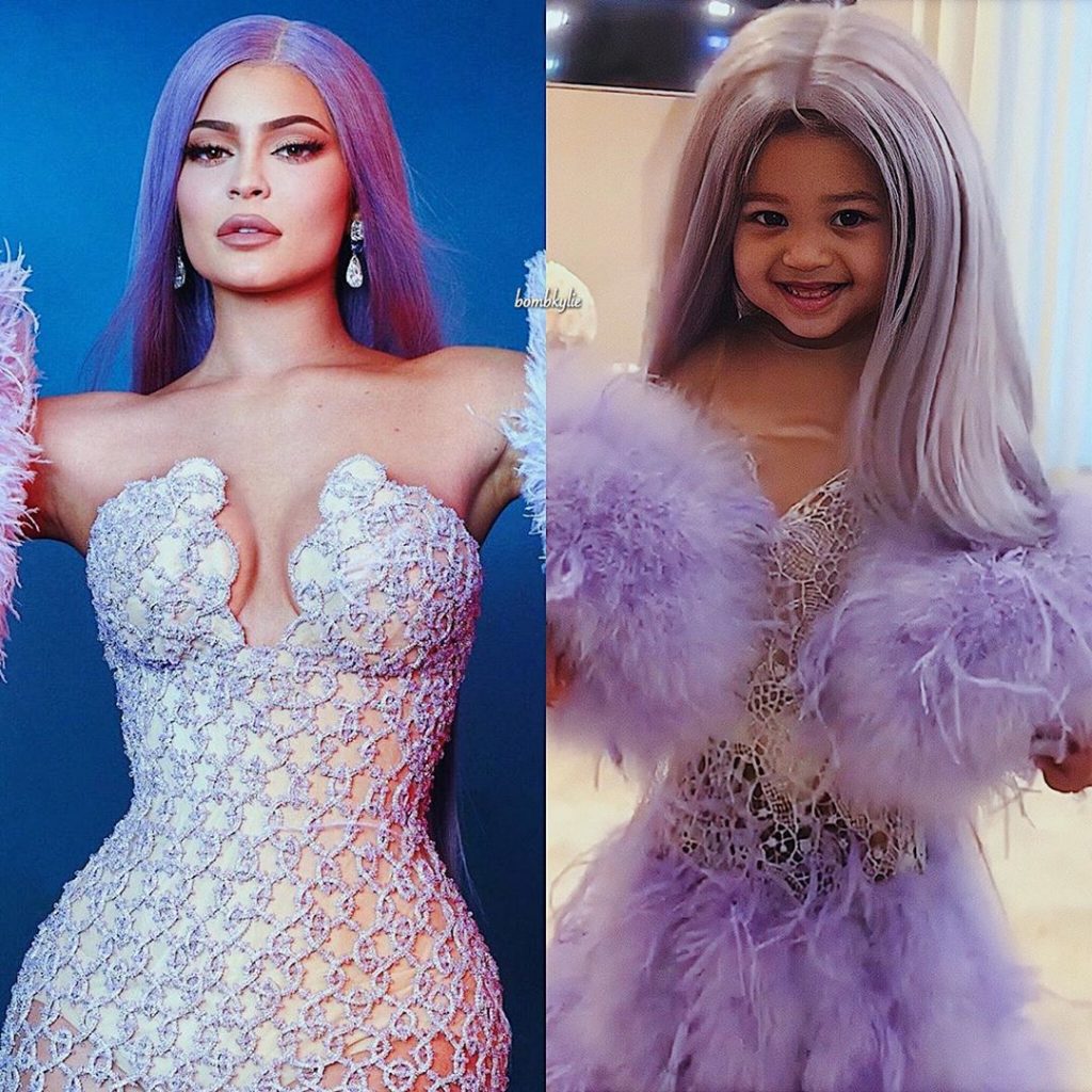 Una versión mini de Kylie | Stormi Webster vestida como mamá Kylie y papá Travis son totalmente adorables | su belleza