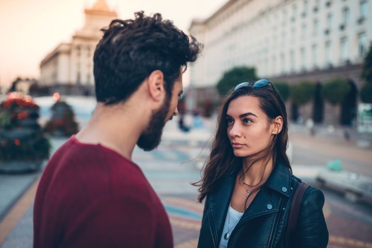 Necesitas a alguien que te complete. |: 6 señales de que no estás preparado para una relación | su belleza